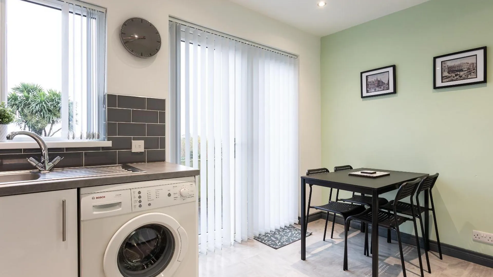 Fully Refurbished North Belfast Home 2 United Kingdom