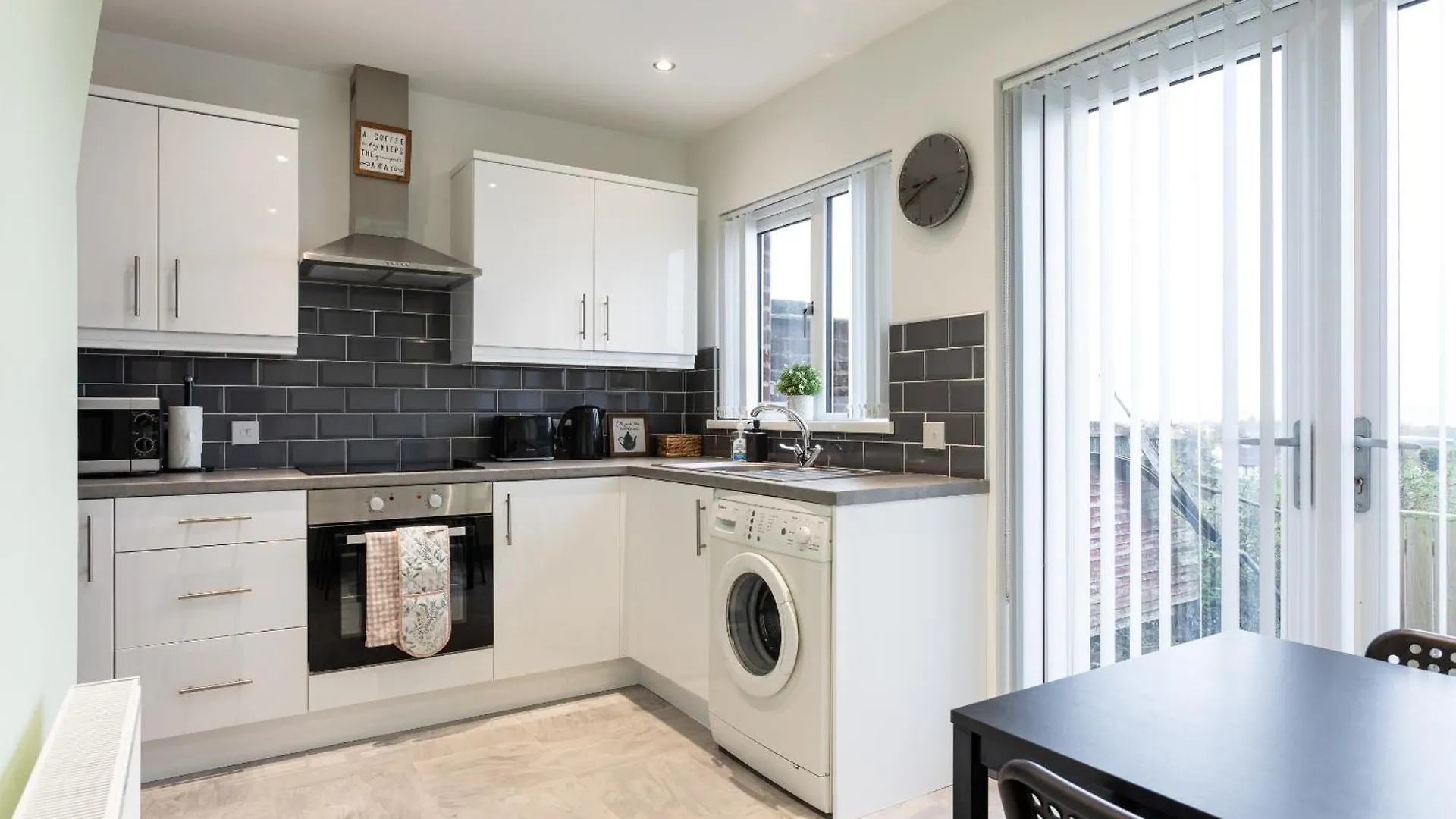 Fully Refurbished North Belfast Home 2 United Kingdom
