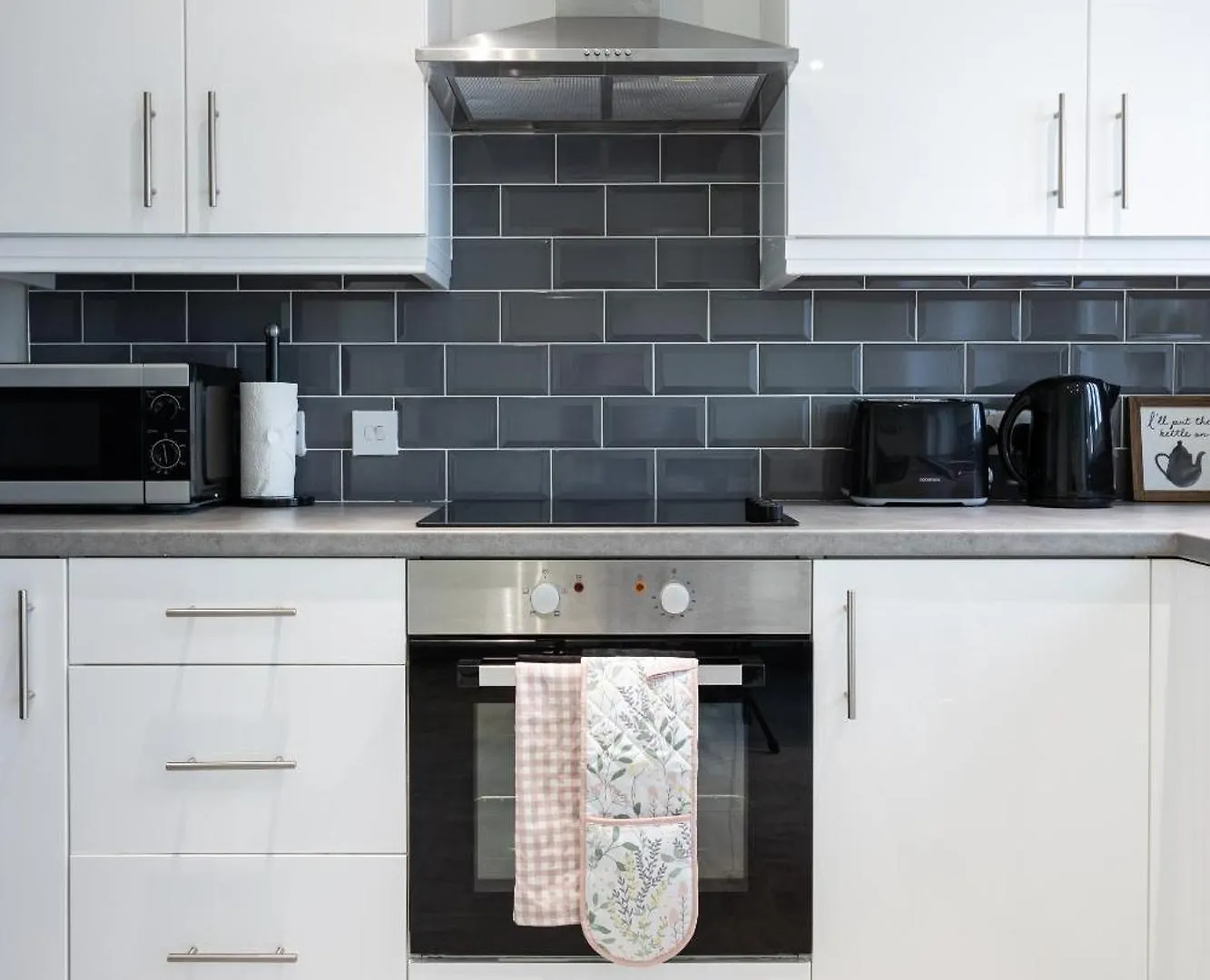 Fully Refurbished North Belfast Home 2 Holiday home