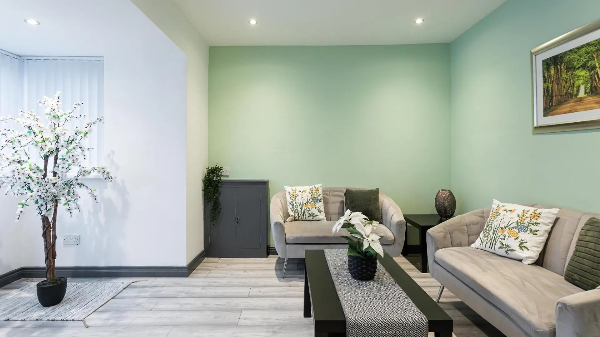 Fully Refurbished North Belfast Home 2 0*,  United Kingdom