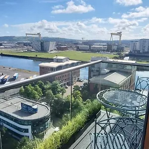 Homestay Sailortown - 4 Star Luxury, Belfast